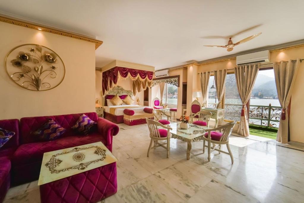 wellness retreats india