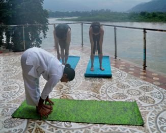 yoga in rishikesh